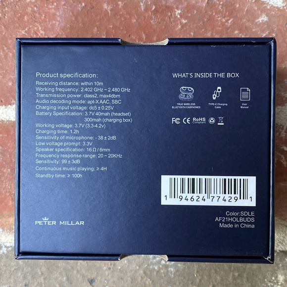 New in Box Peter Millar bluetooth headphones - Picture 4 of 12